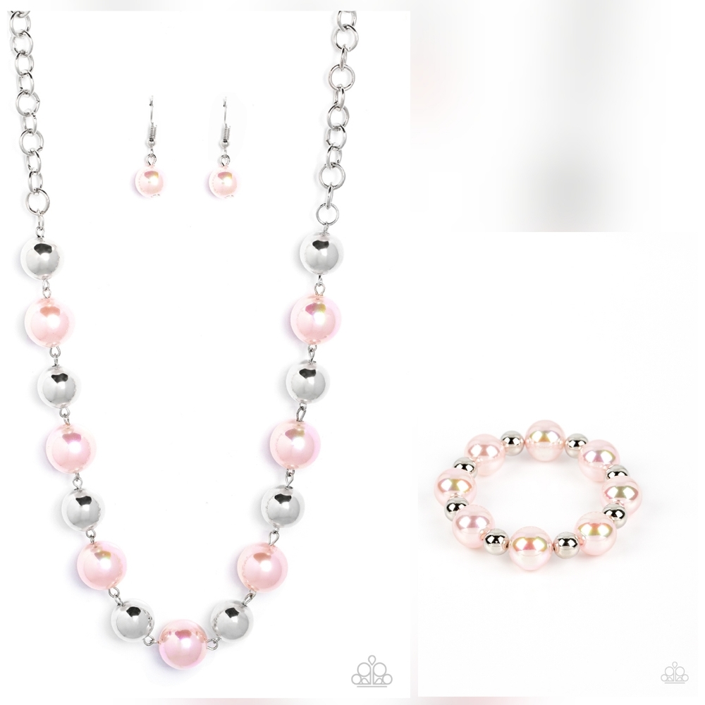 A DREAMSCAPE Come True: Necklace and Bracelet matching Pink and Silver set!